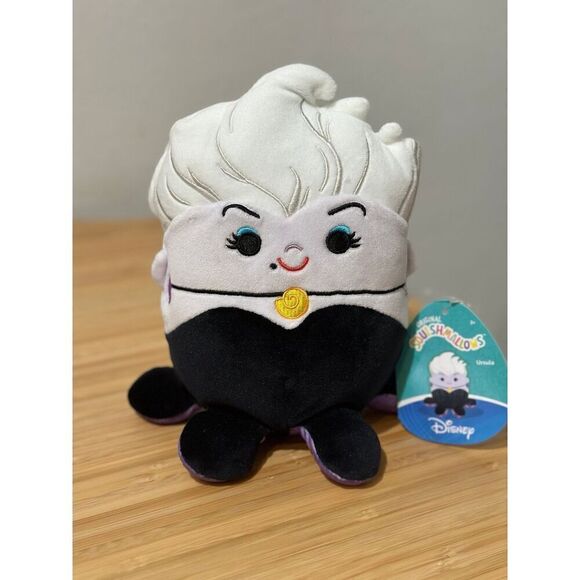 Squishmallows Disney Villain Ursula 8" Plush - Picture 1 of 6